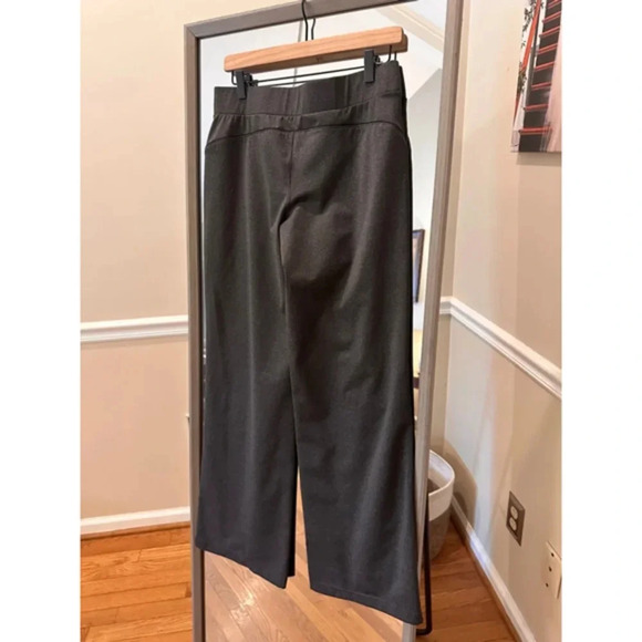 Fila Gray Pants Women's Size Medium - Picture 3 of 4